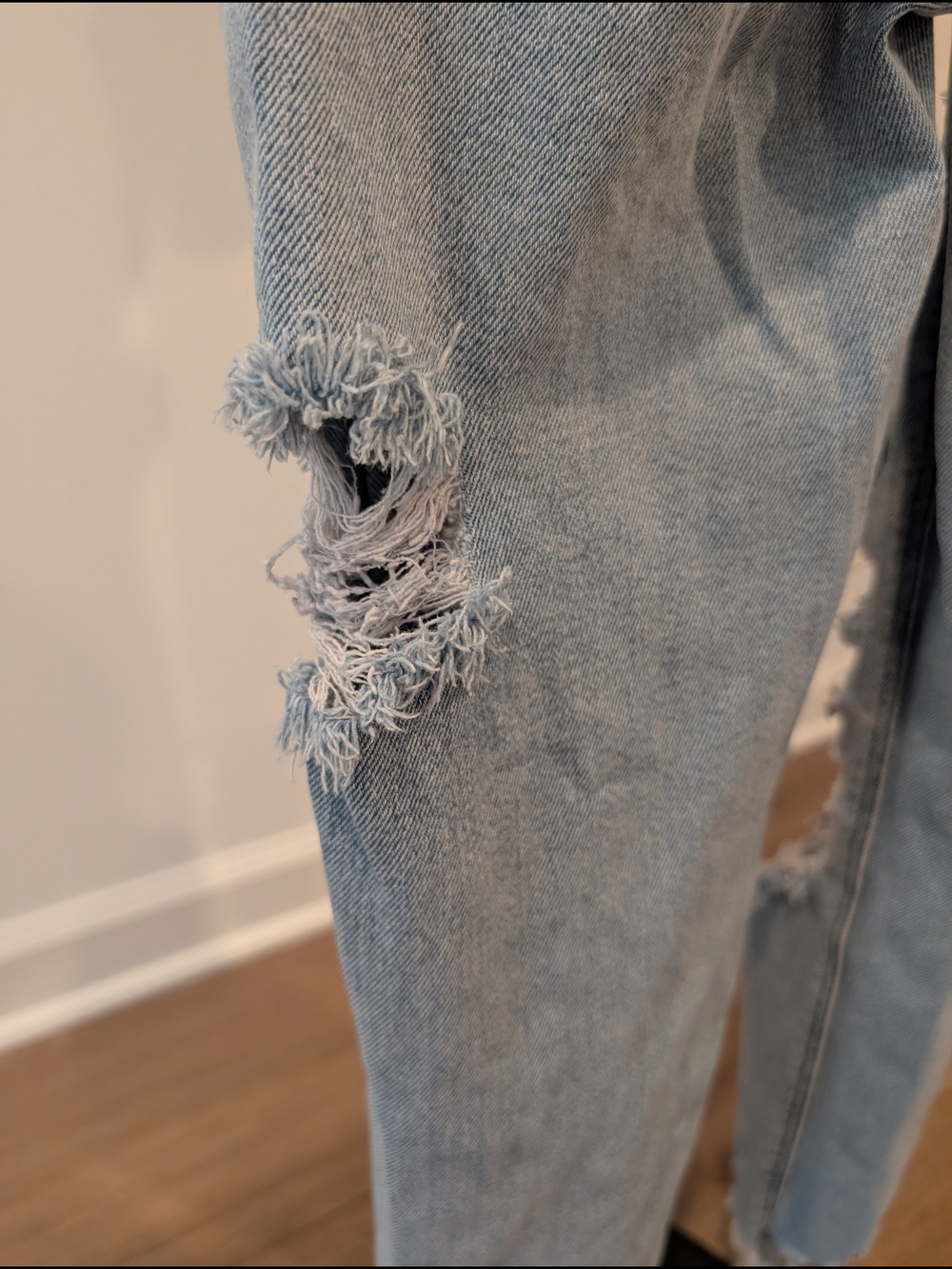 American Eagle Outfitters Light Blue Distressed Boyfriend Jeans Size 00 Stretch - Picture 7 of 11